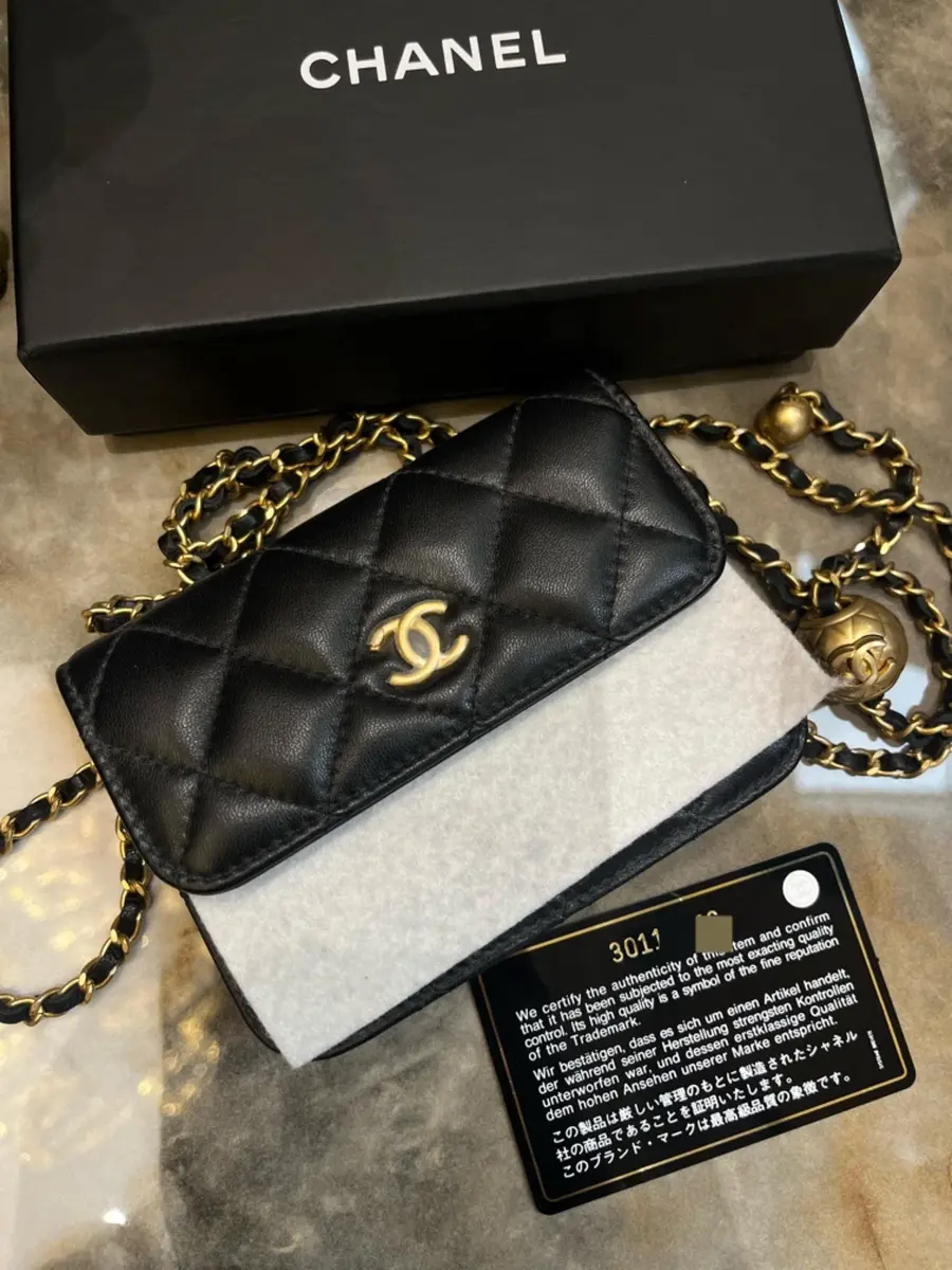 Chanel Classic Flap Mini Black Leather Gold HW